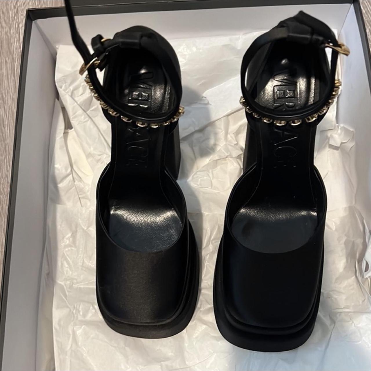 Versace Women's Black and Gold Courts | Depop