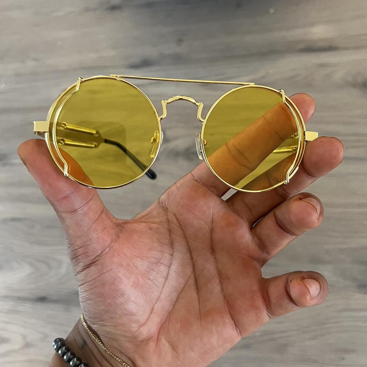 Mens Round Gold Metal Frame sunglasses gold