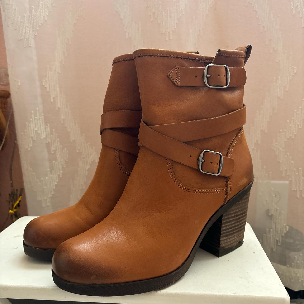 Lucky deals Brand Mid-calf Boots