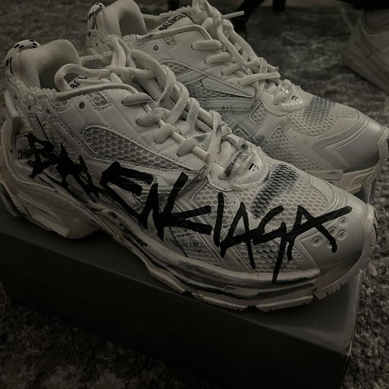 Balenciaga graffiti tracks Size 11 - Depop