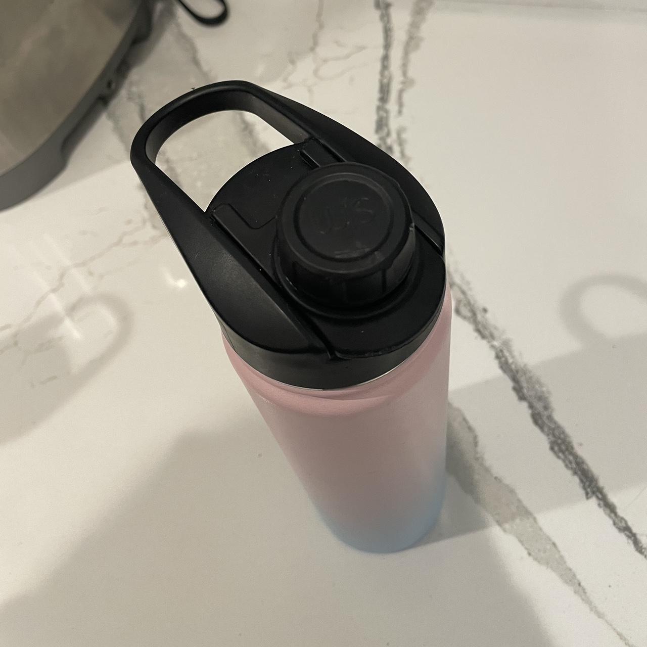 Simple Modern 22 Oz Water Bottle - some chips and - Depop