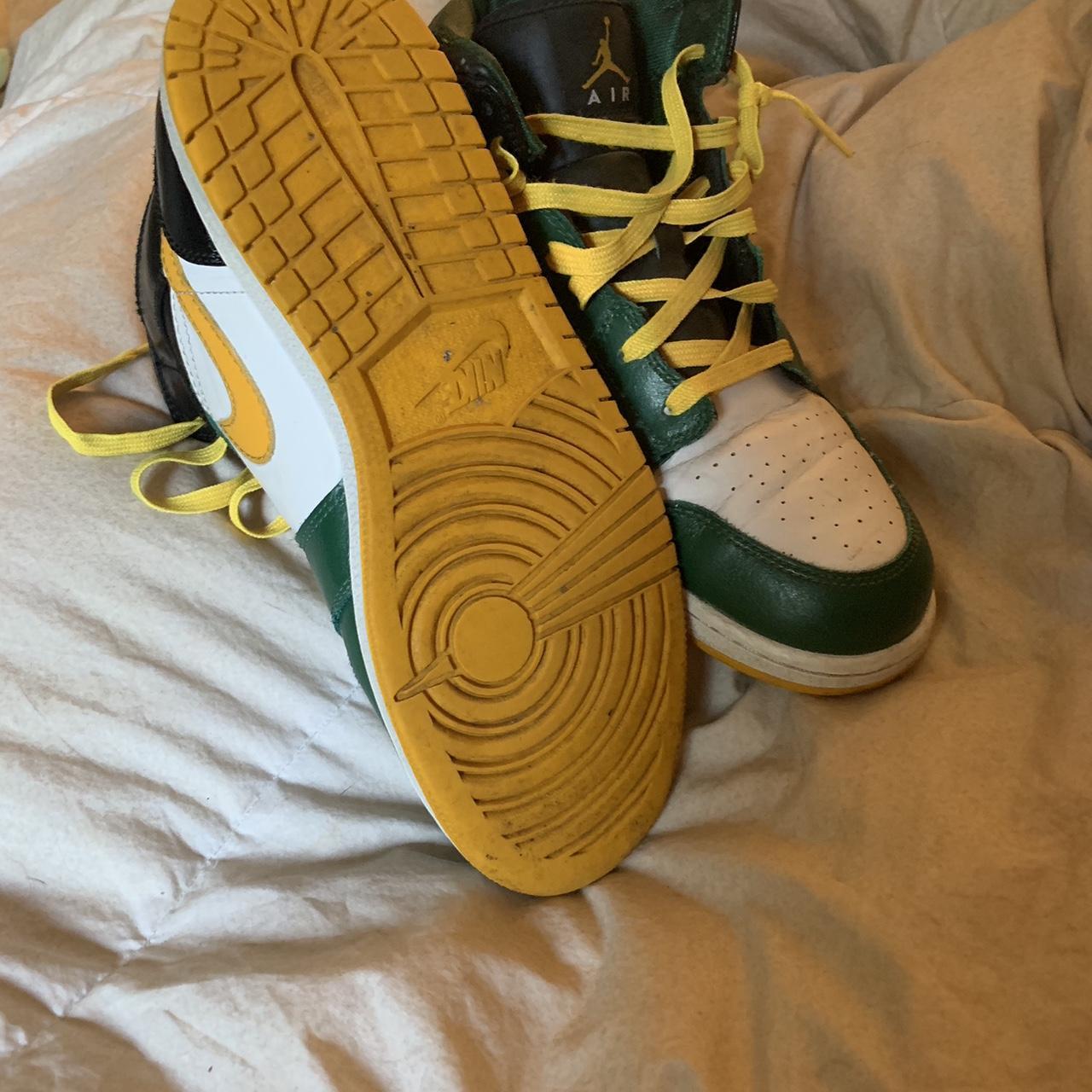 Air Jordan 1 Retro High OG GS ‘Celtics’ - Depop