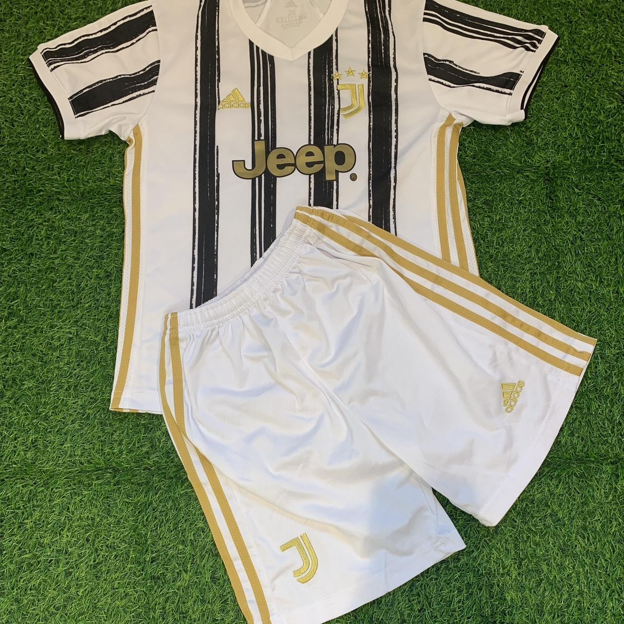 Kids Juventus Jersey 🇮🇹⚽️ Size 26/Years 5-6 - Depop