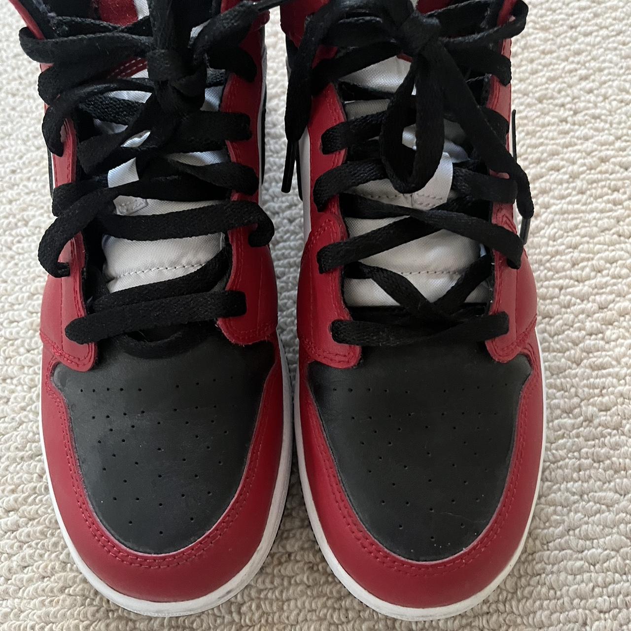 jordan 1s white black red