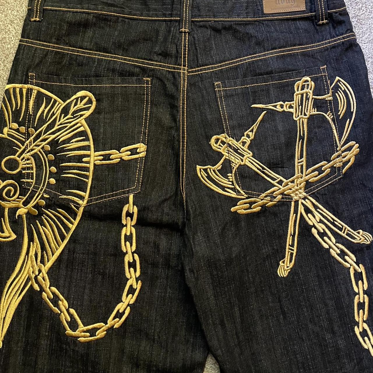 Vintage sz 42x15 UBUG Embroidered Baggy Jorts | Depop Vintage sz 42x15 UBUG Embroidered Baggy Jorts | Depop