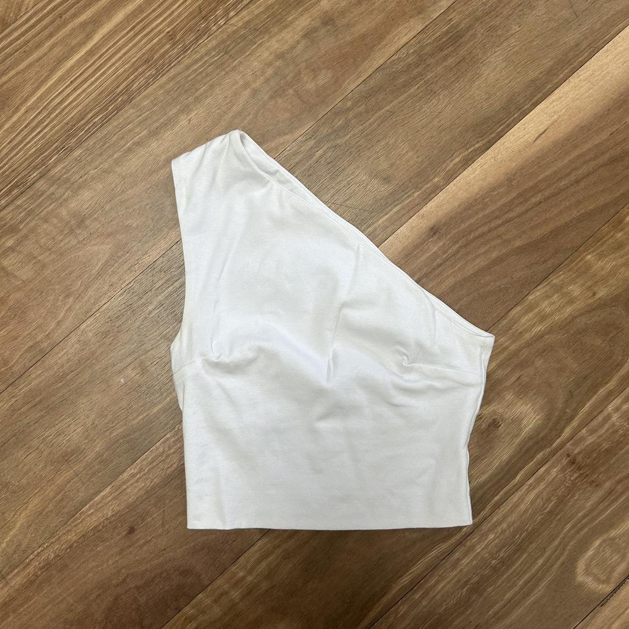 kookai alex top in white size 0/6 never worn - Depop