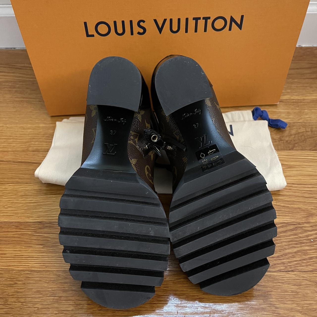 Louis Vuitton Star Trail Ankle - Depop