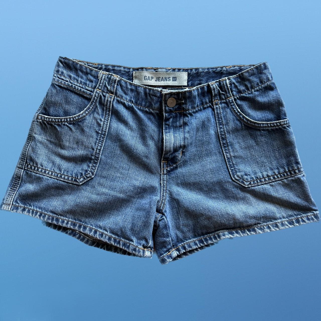 Gap Women's Shorts Depop