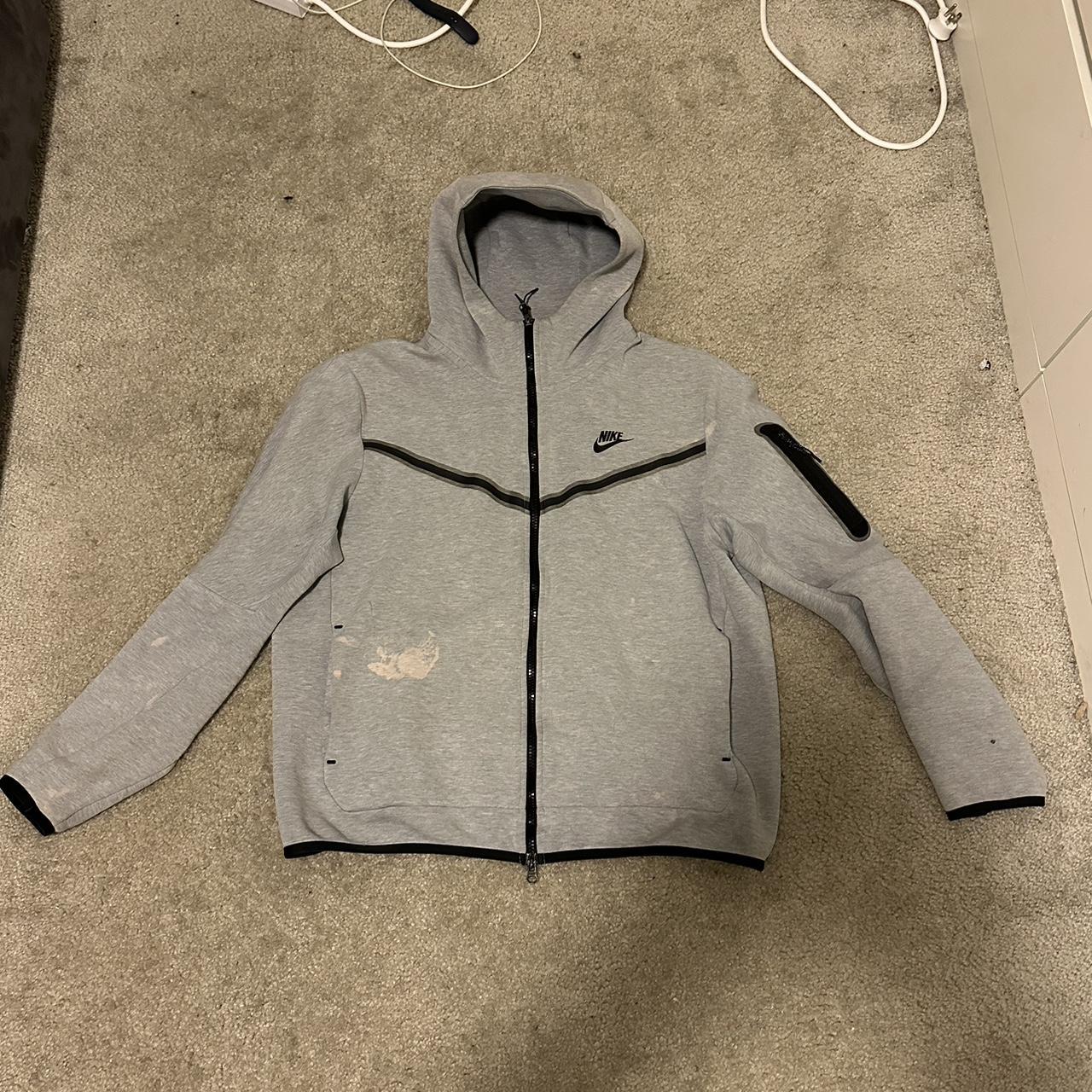 mens grey nike tech fleece hoodie