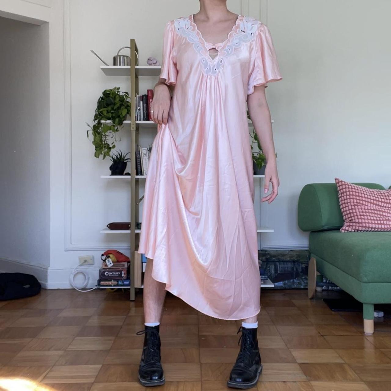Vintage Natori nightgown, could be worn as a maxi... - Depop