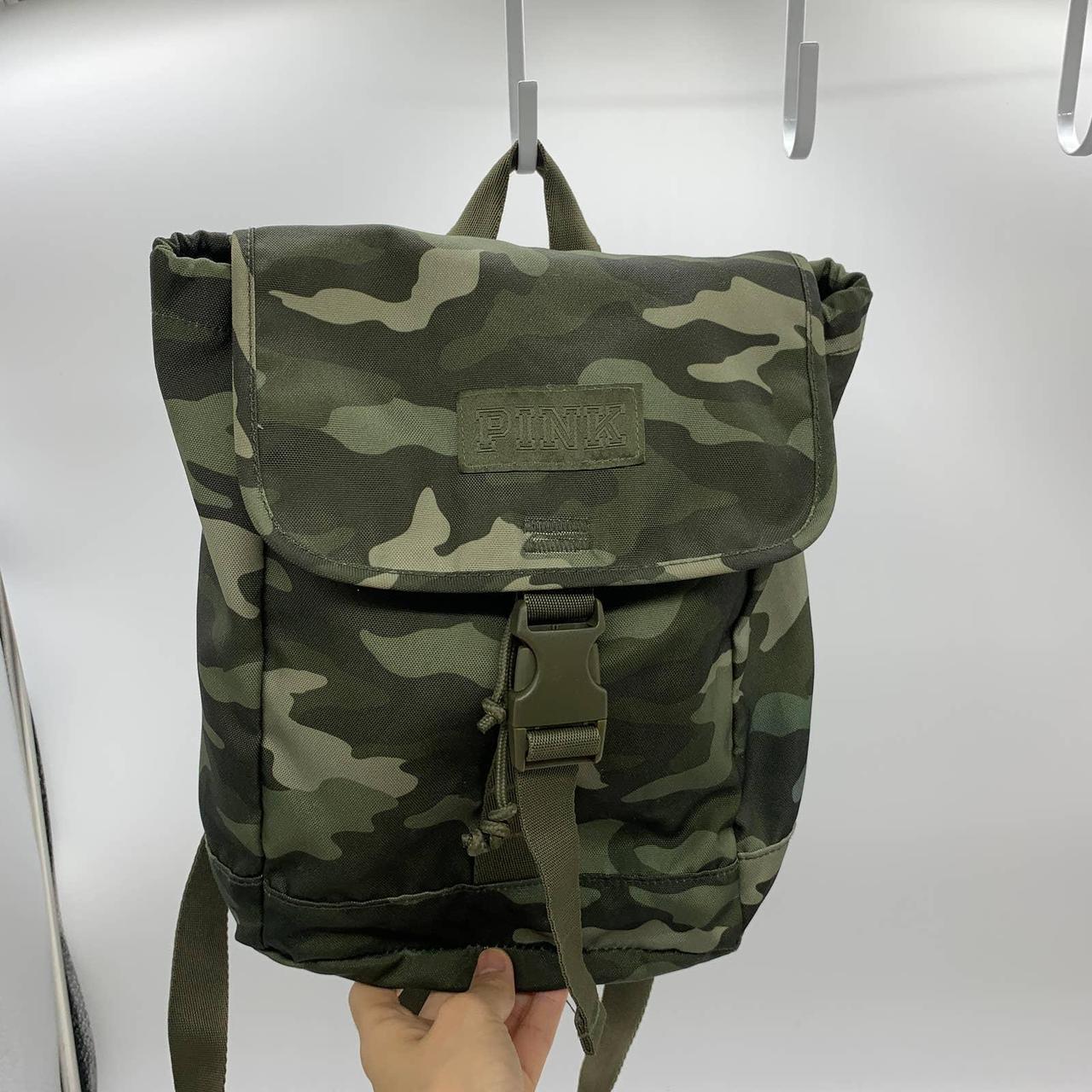 Mini camo sale backpack from pink