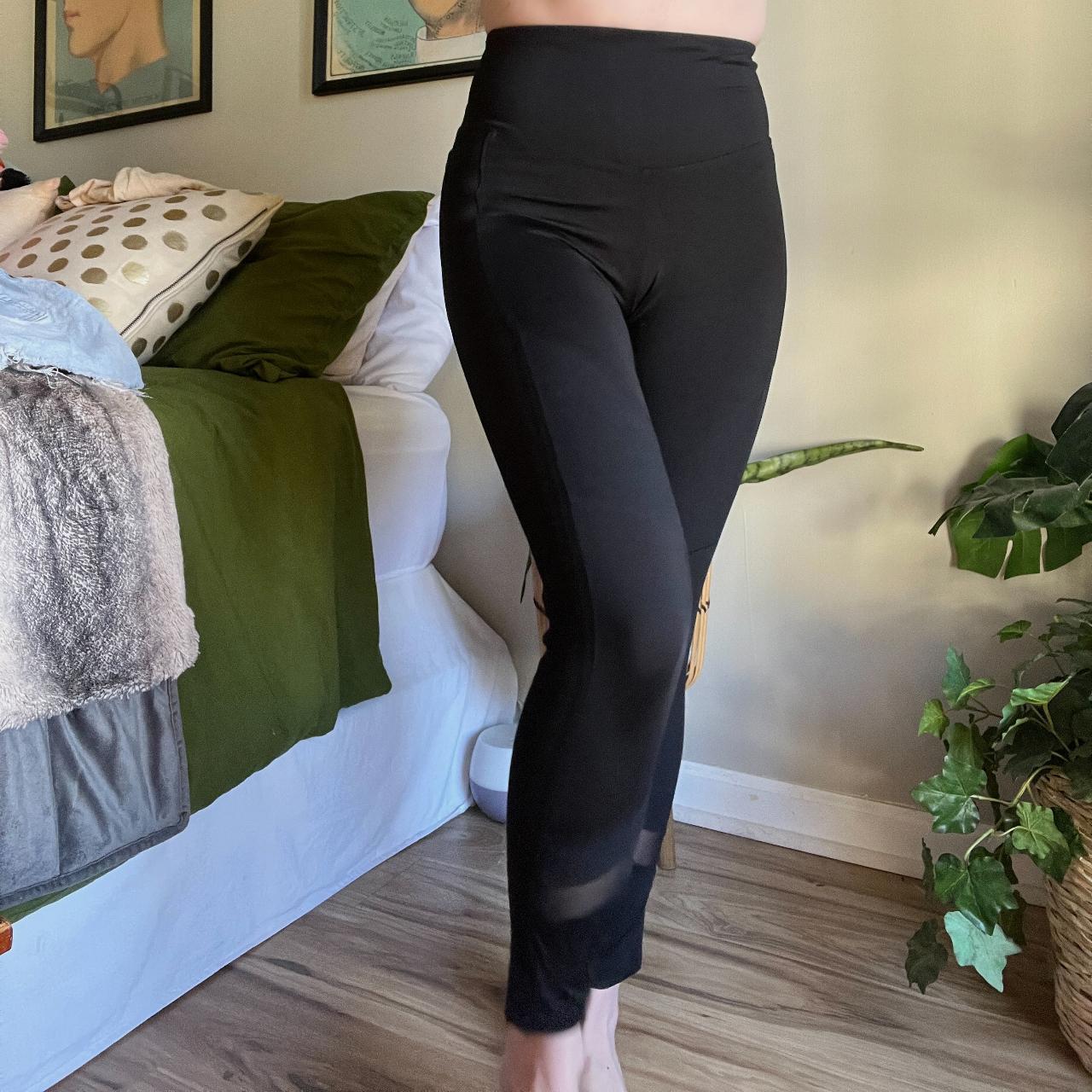 Pink ultimate black outlet leggings