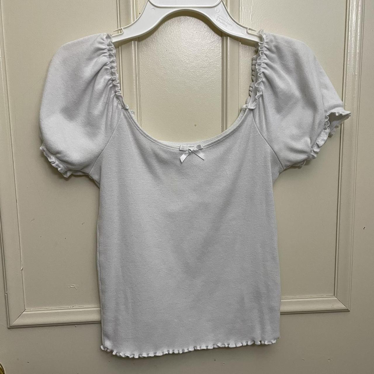 White bow ruffle american eagle top Great... - Depop