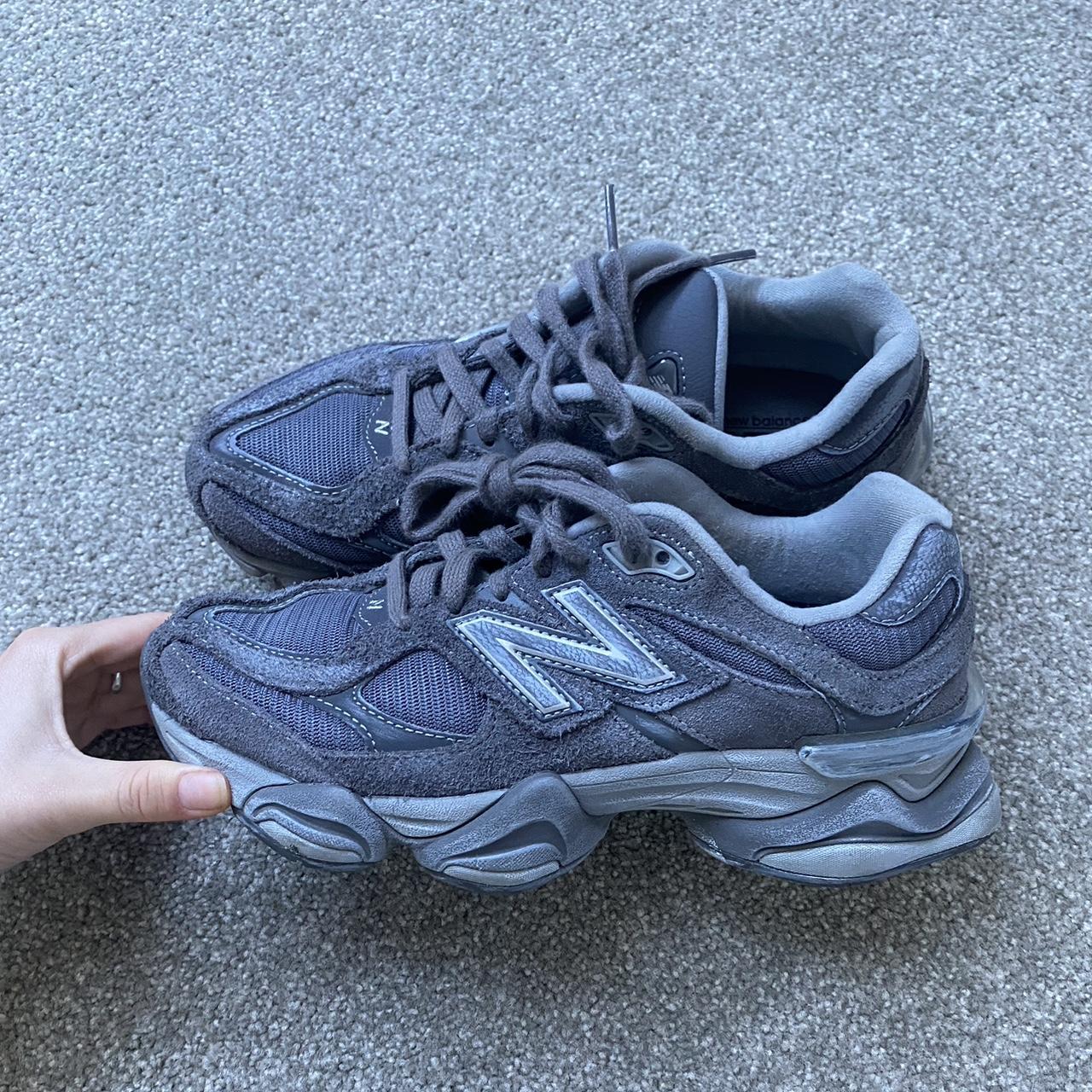 9060 new balance on feet