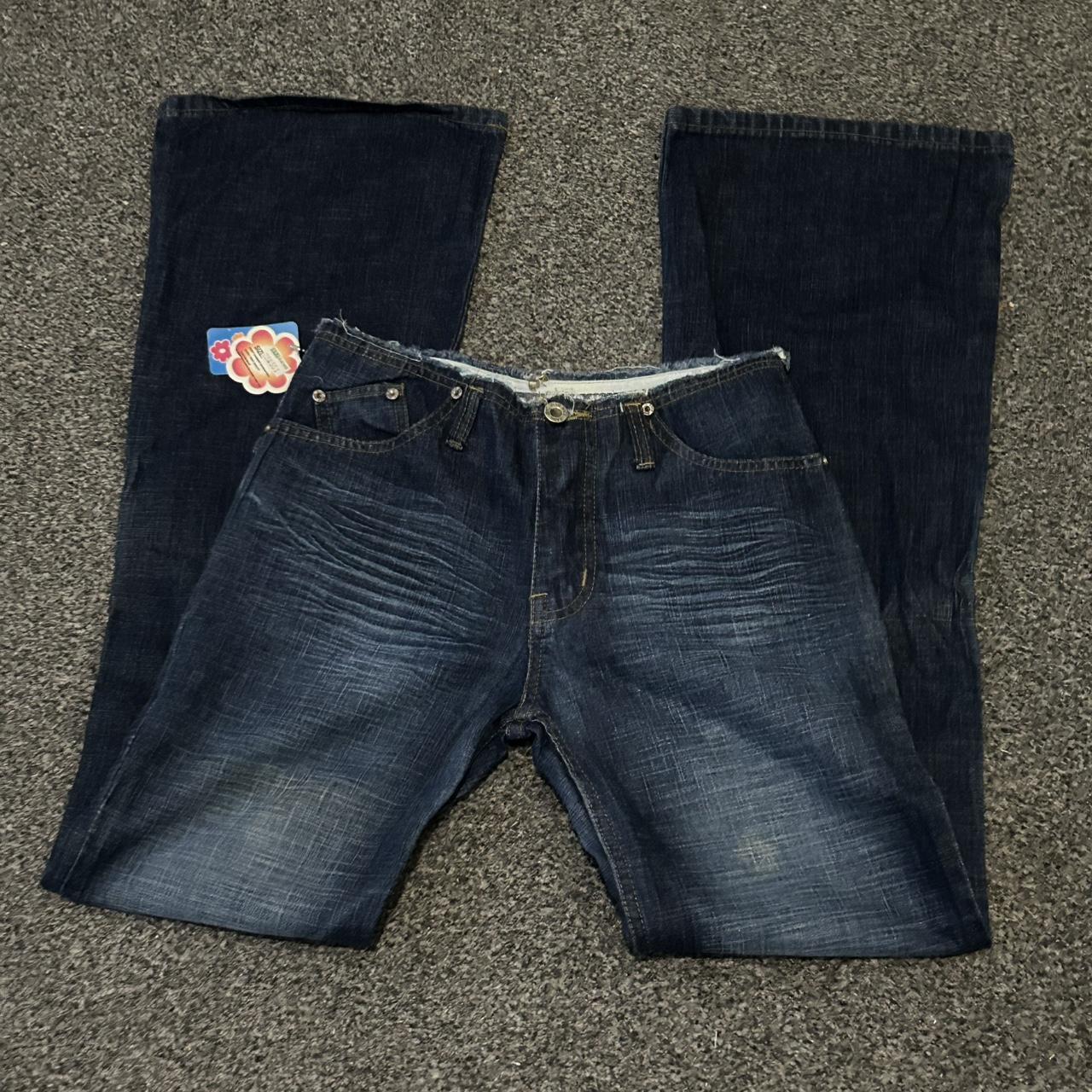 item listed by hollyrudd