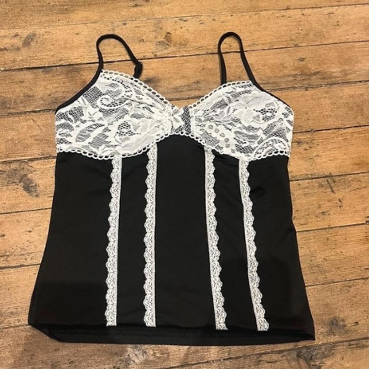 item listed by hollyrudd