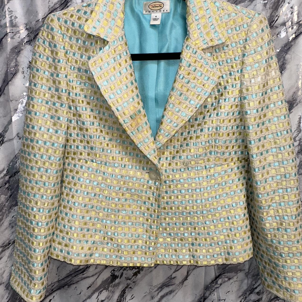 item listed by vintagethreads718