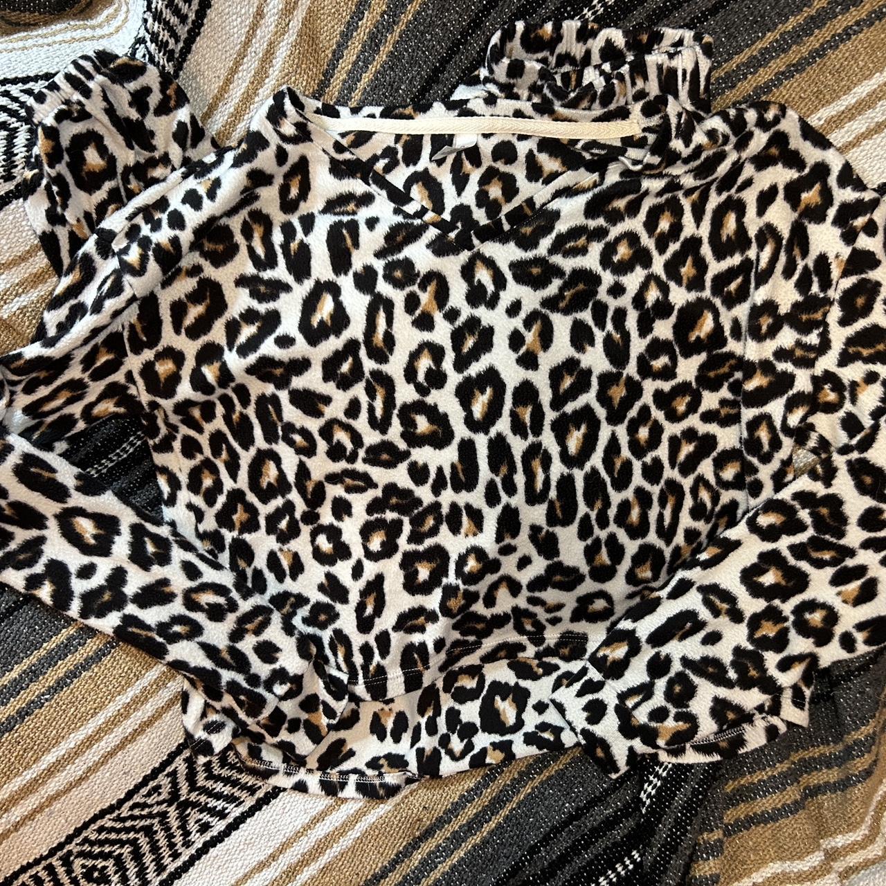 XS Leopard print Kohl’s PJ set... - Depop