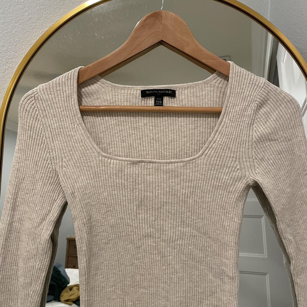 banana republic xxs cream sweater very flattering Depop