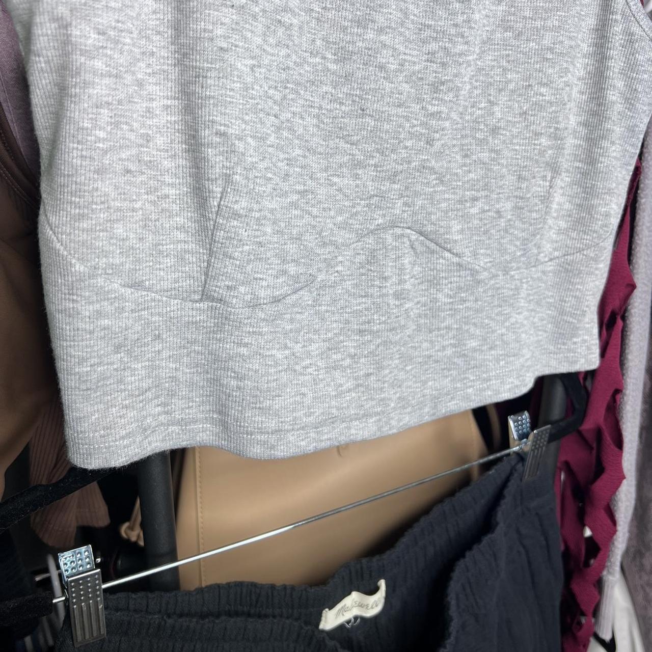 Blush Mark Women's Grey Croptop Depop