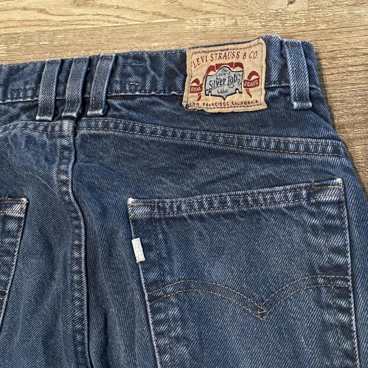 Levi's Men's Navy Jeans | Depop