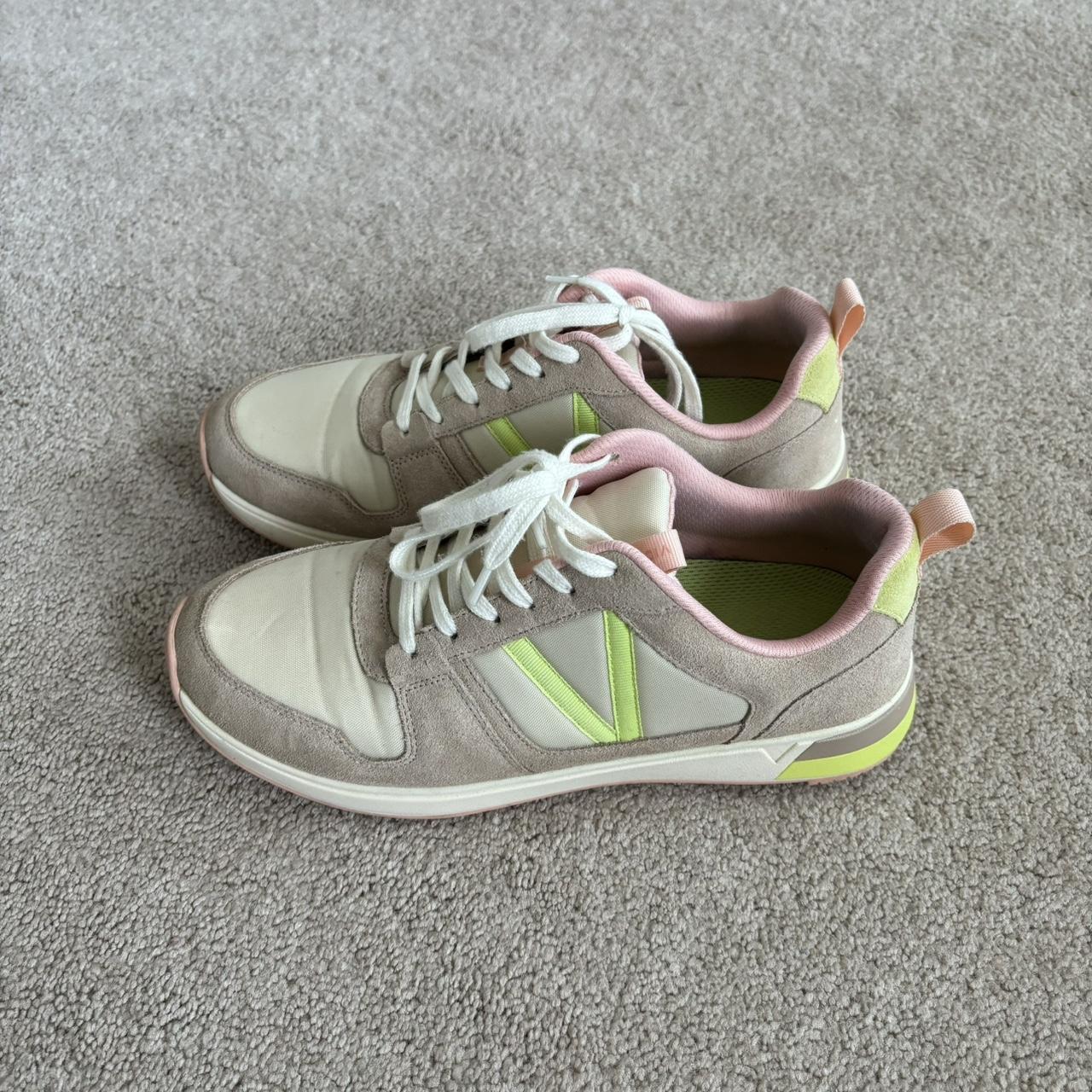 vionic rechelle sneakers