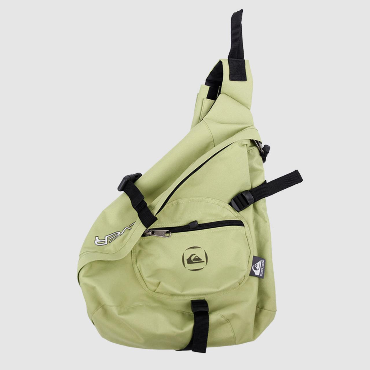 QUIKSILVER CYCLONE SLINGBAG GREEN Condition Depop