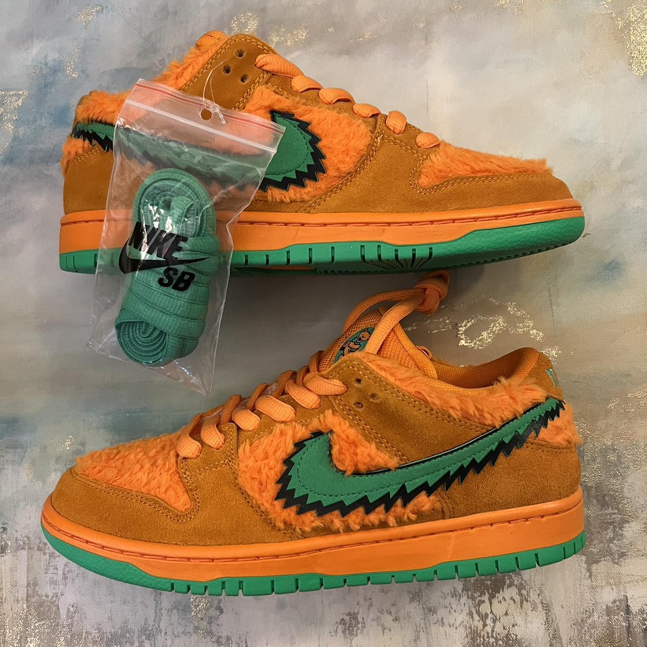 sb dunk orange bear