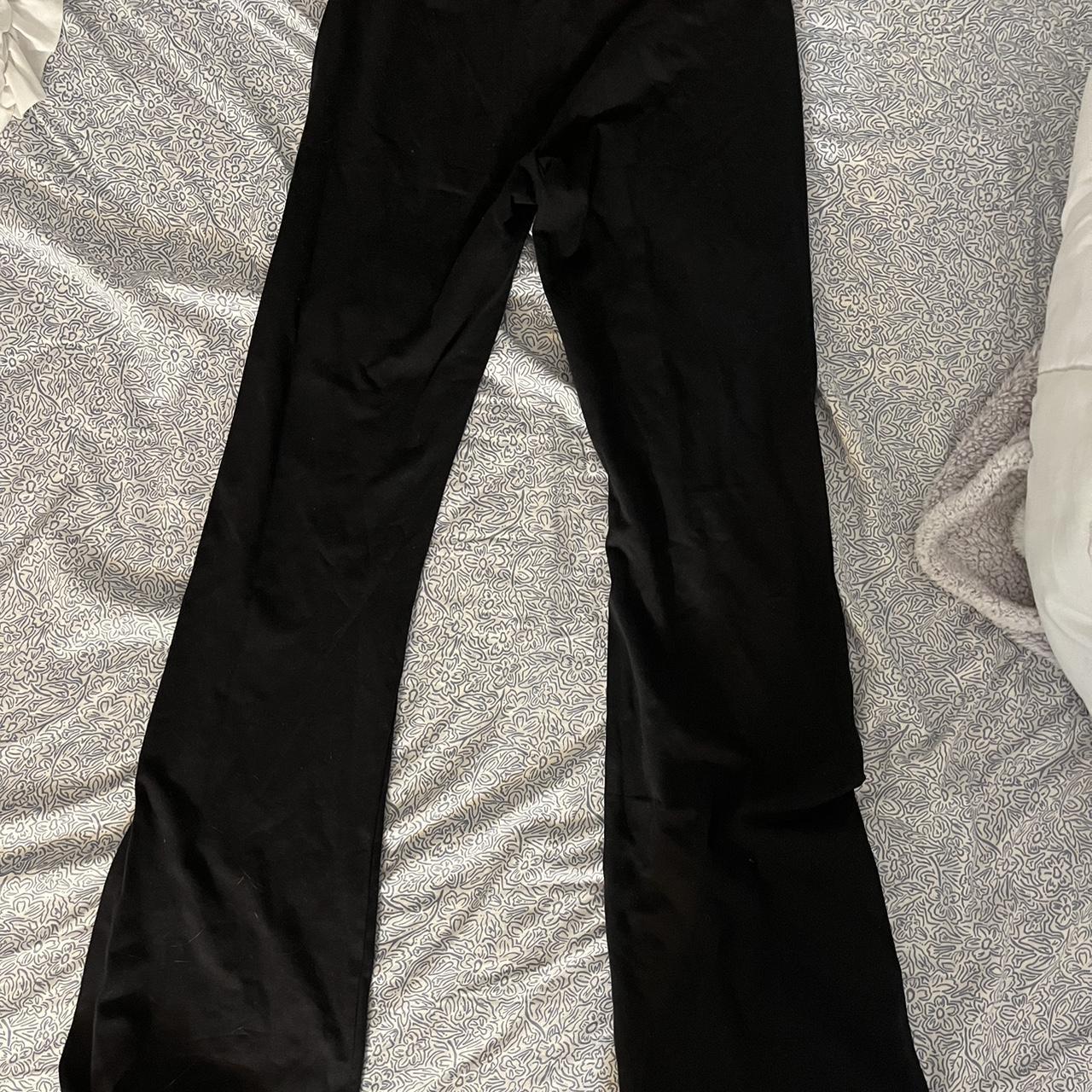 Aerie rusched flare yoga pants Some piling but - Depop