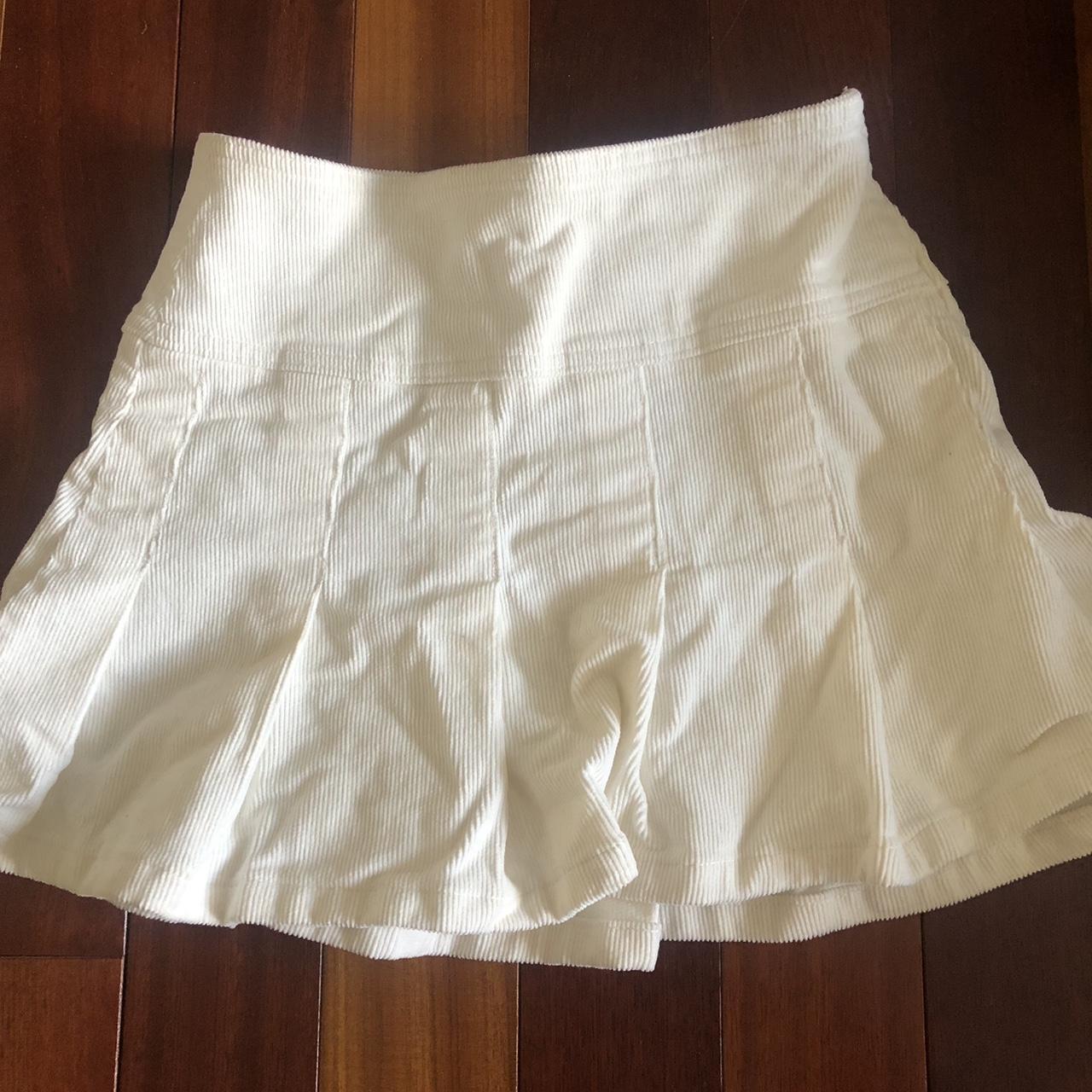 Aeropostale Women's White Skirt | Depop