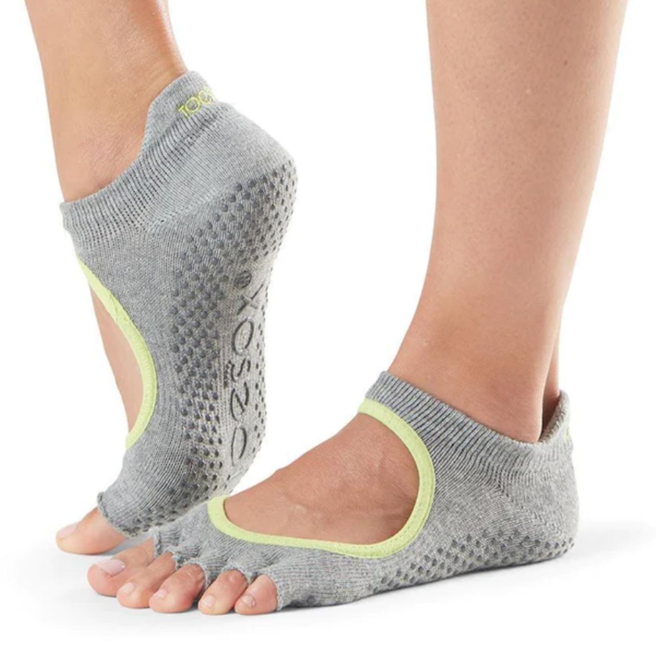 ToeSox Half Toe Bellarina Grip Socks in Heather Grey - Depop