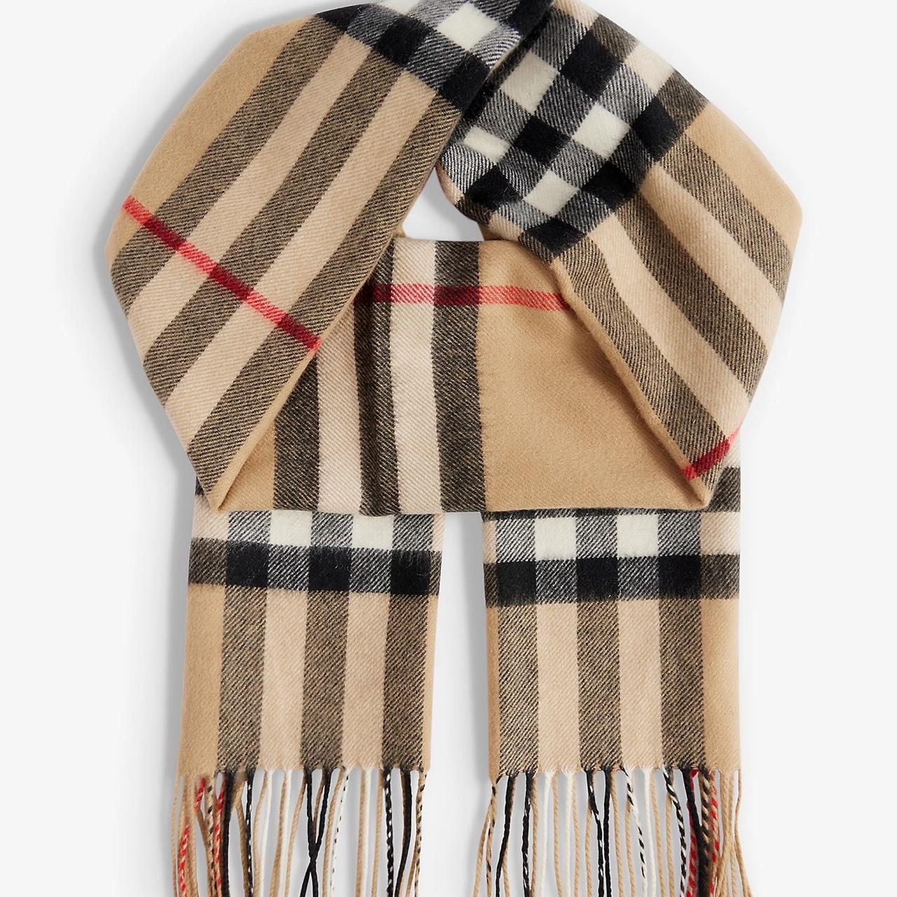 100% authentic Burberry giant check cashmere