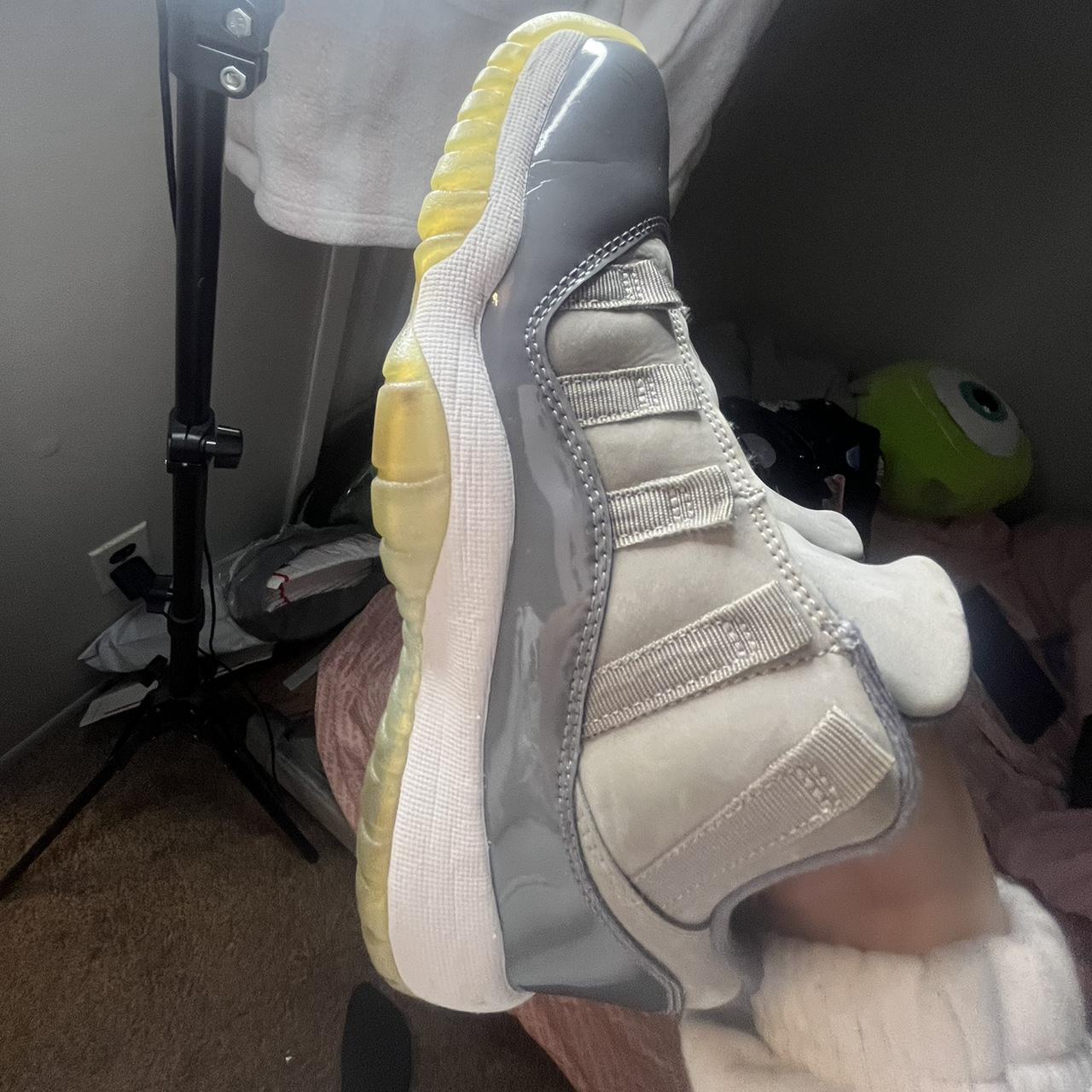 low top jordan 11 grey