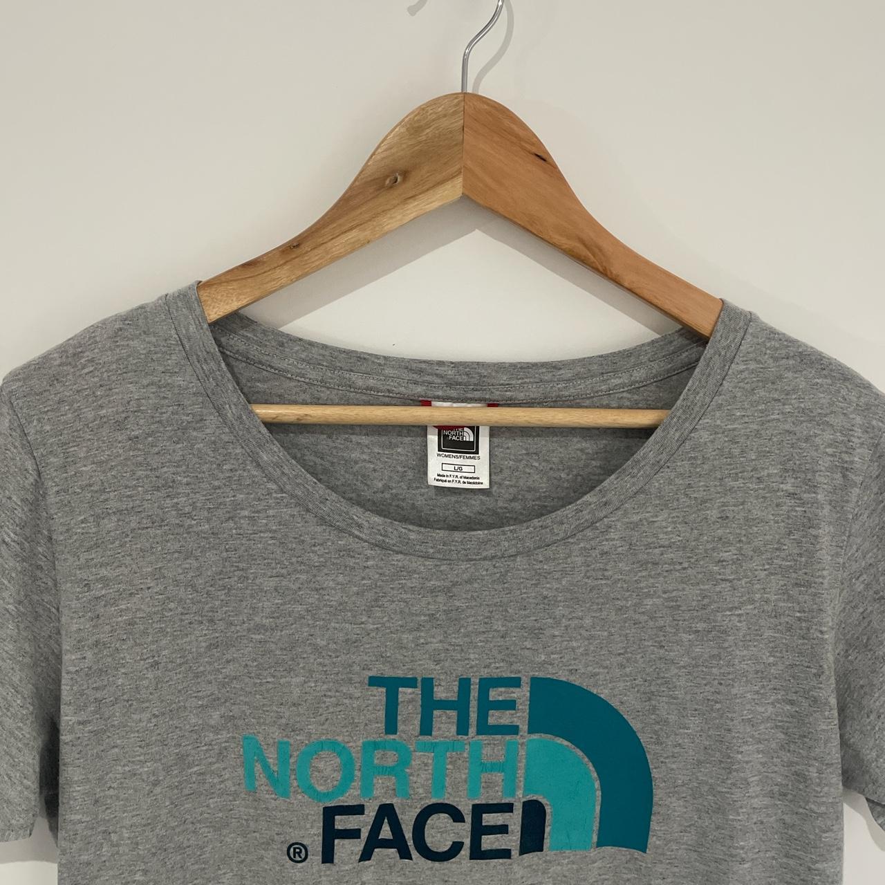 The North Face Women's T-Shirt Spellout - 1031 Size... - Depop