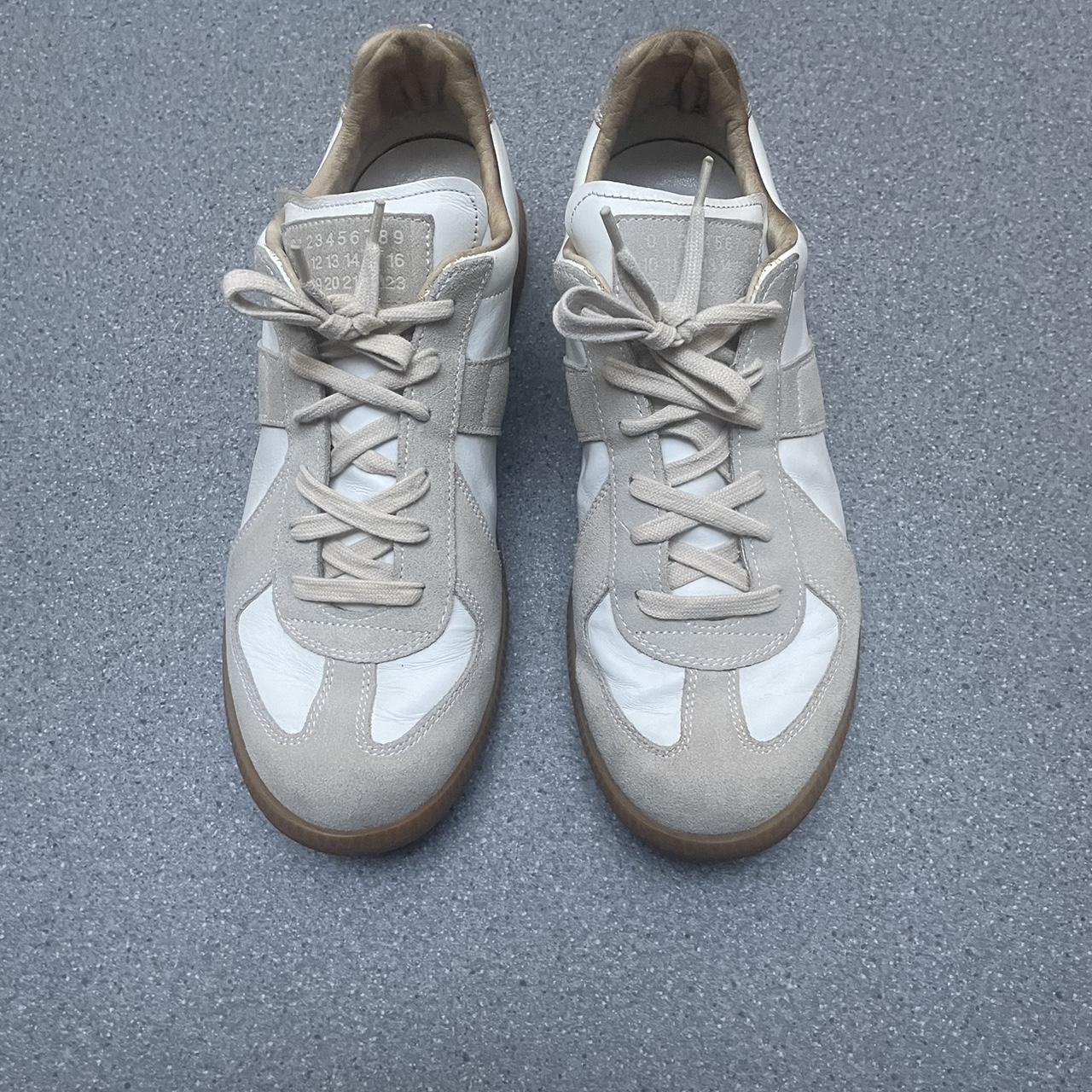 Maison Margiela Men's White and Grey Trainers | Depop