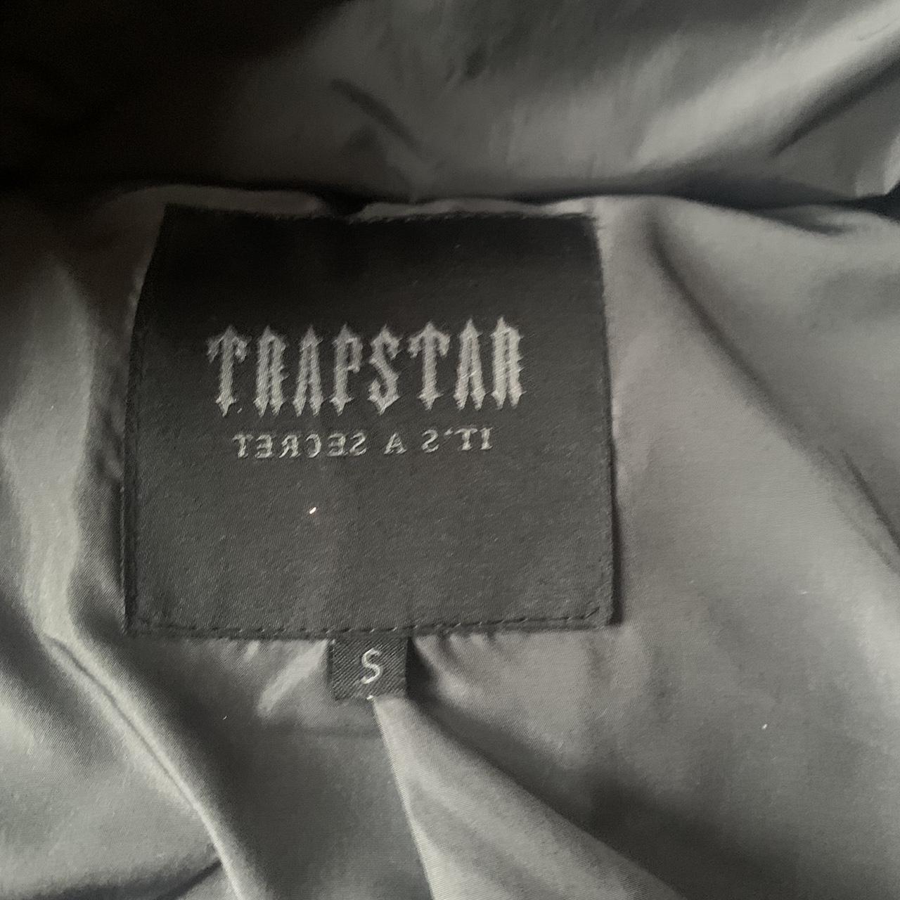 Grey trapstar coat 9 out 10 Zip little faulty but... Depop