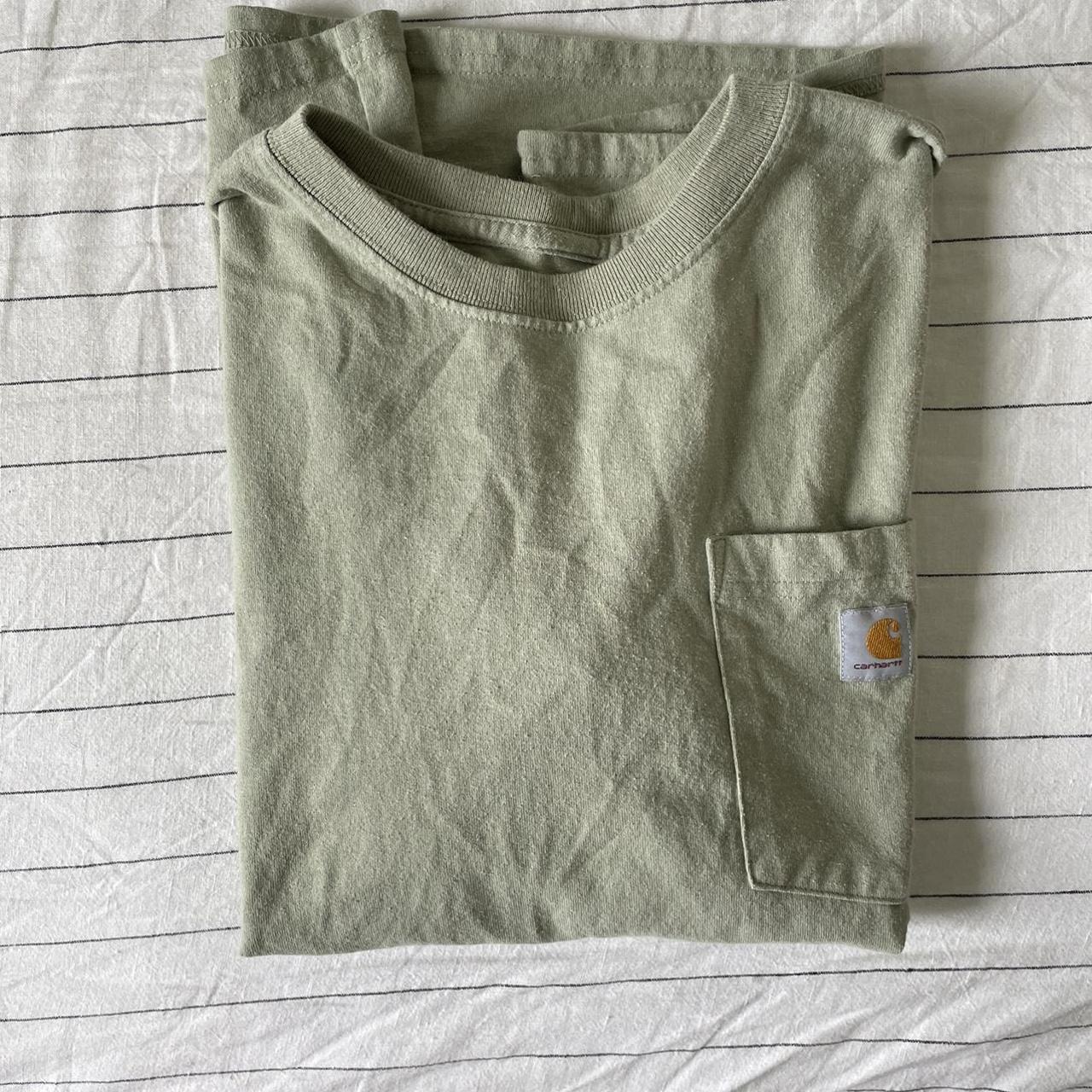 Carhartt Women's Green T-shirt | Depop