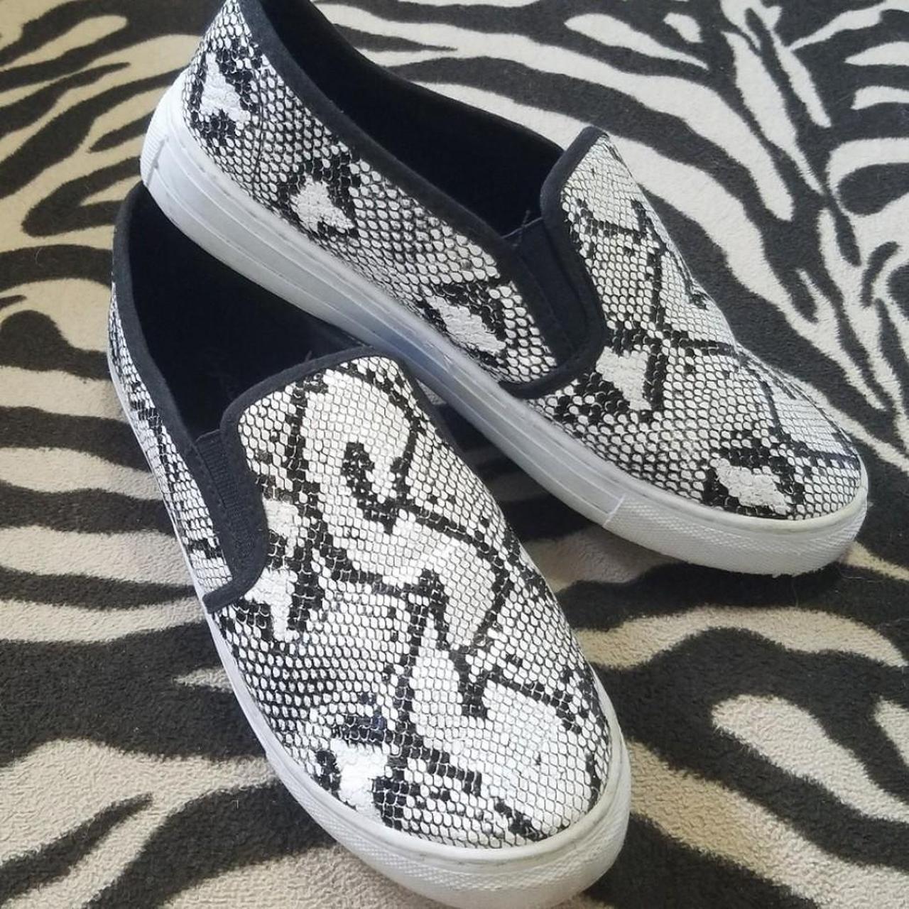 Qupid cheap snakeskin sneakers