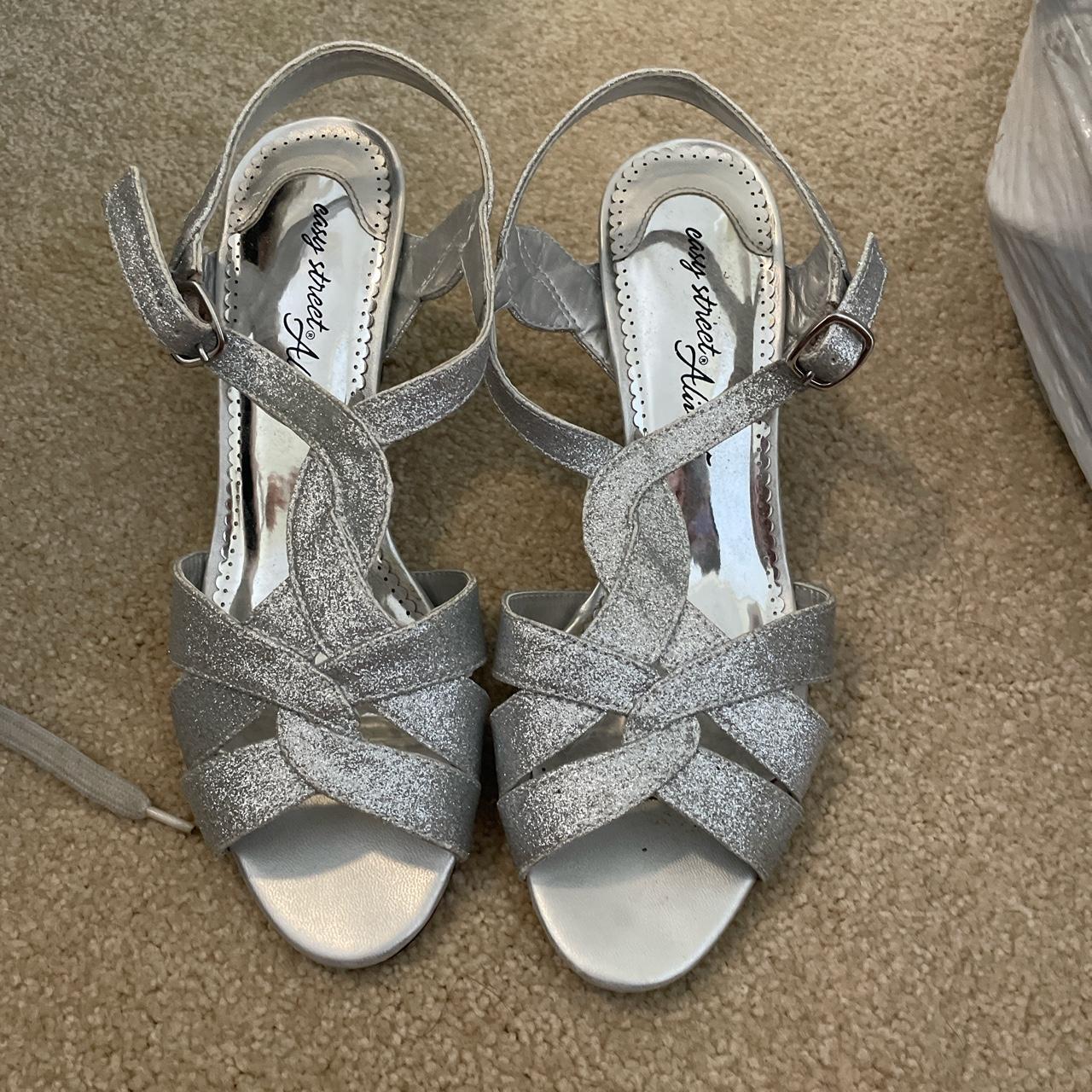 Easy street clearance silver shoes