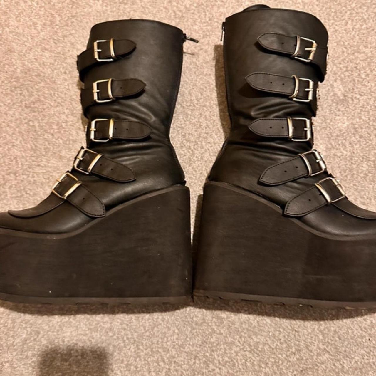 demonia swing 230 black