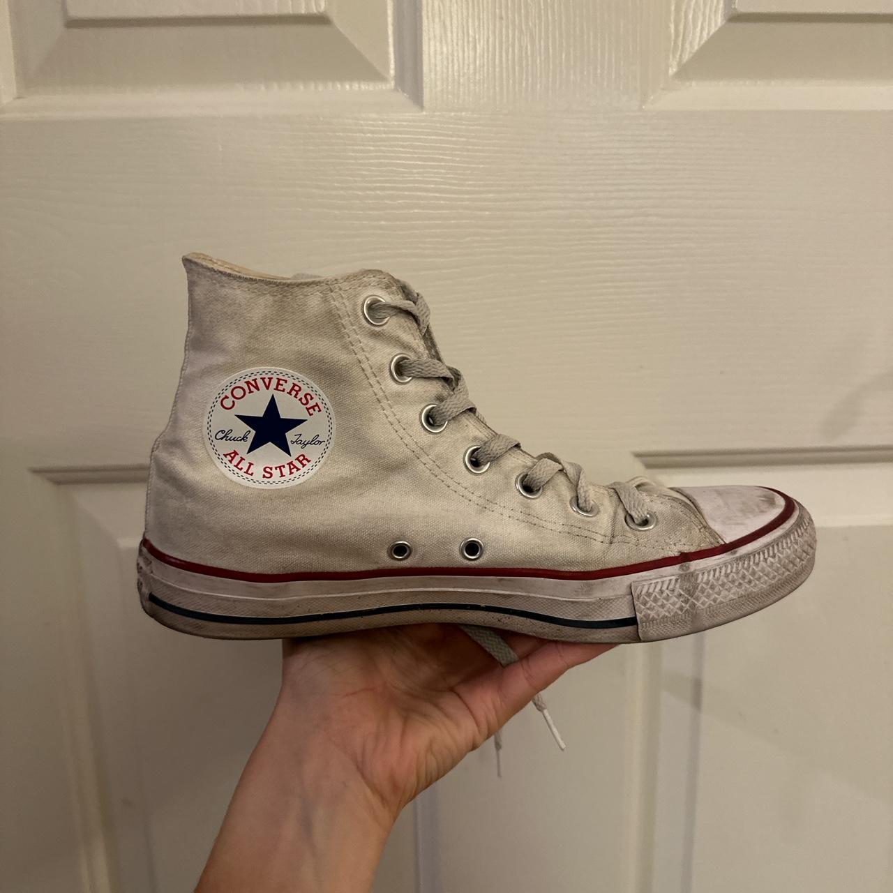 White Converse Size Women’s 8! Price is negotiable 🩷 - Depop