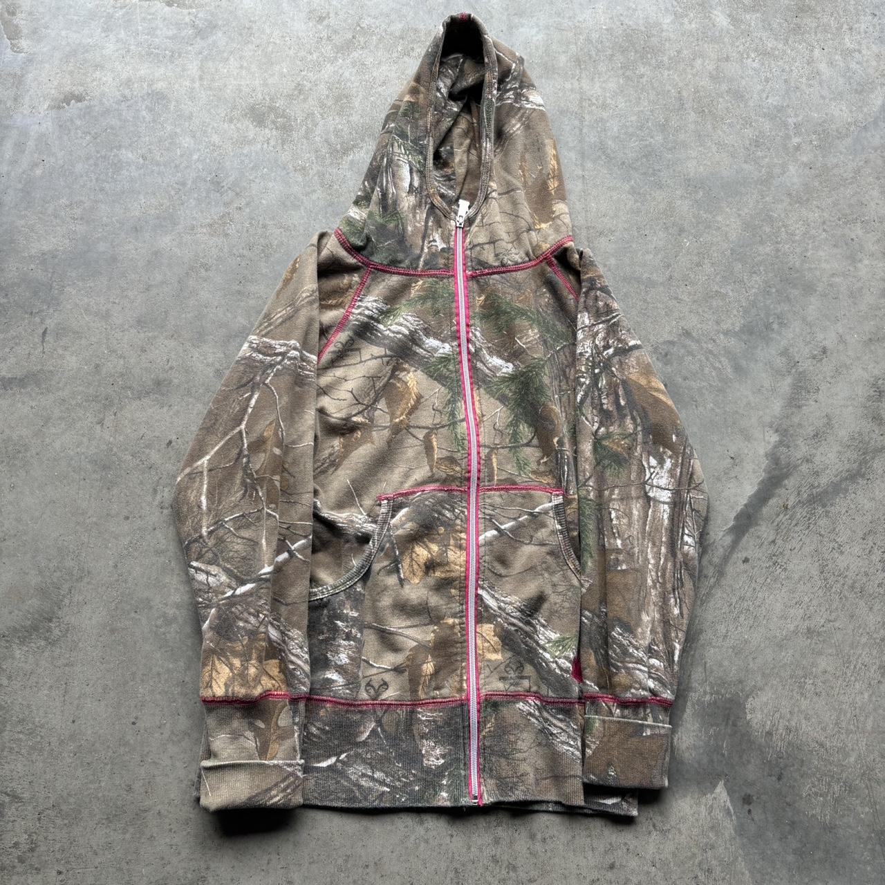 Carhartt pink hot sale camo jacket