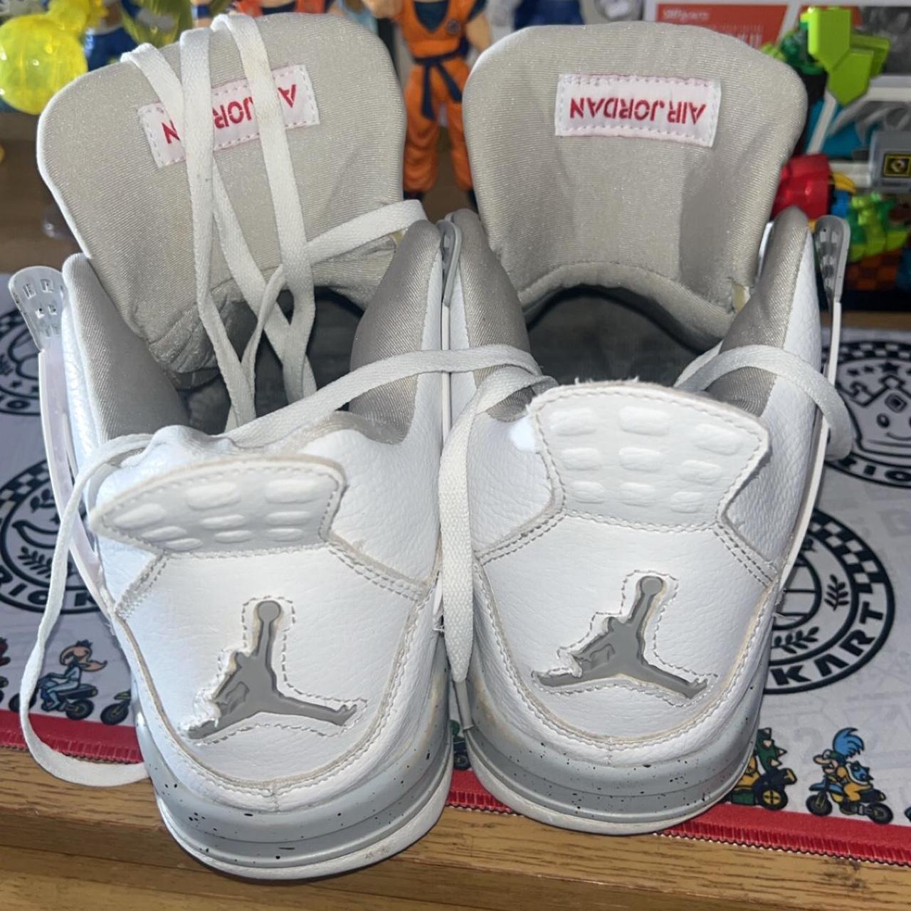 Air Jordan 4 Retro White Oreo Beated up but in good... Depop