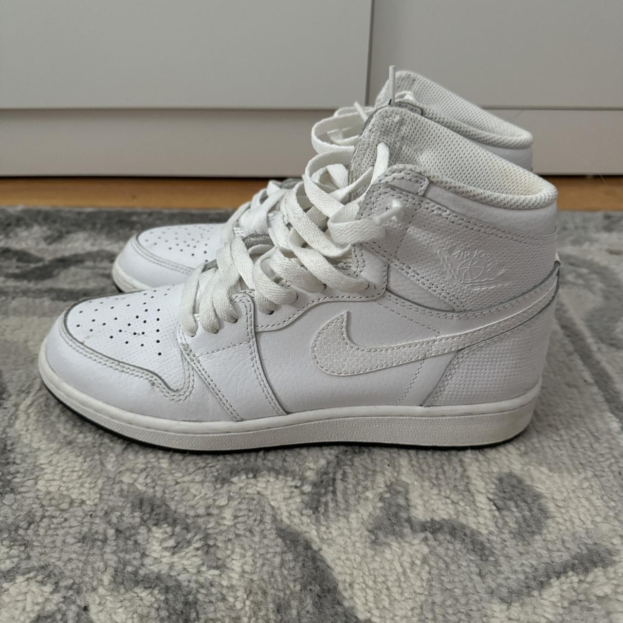 Air jordan 1 white perforated online