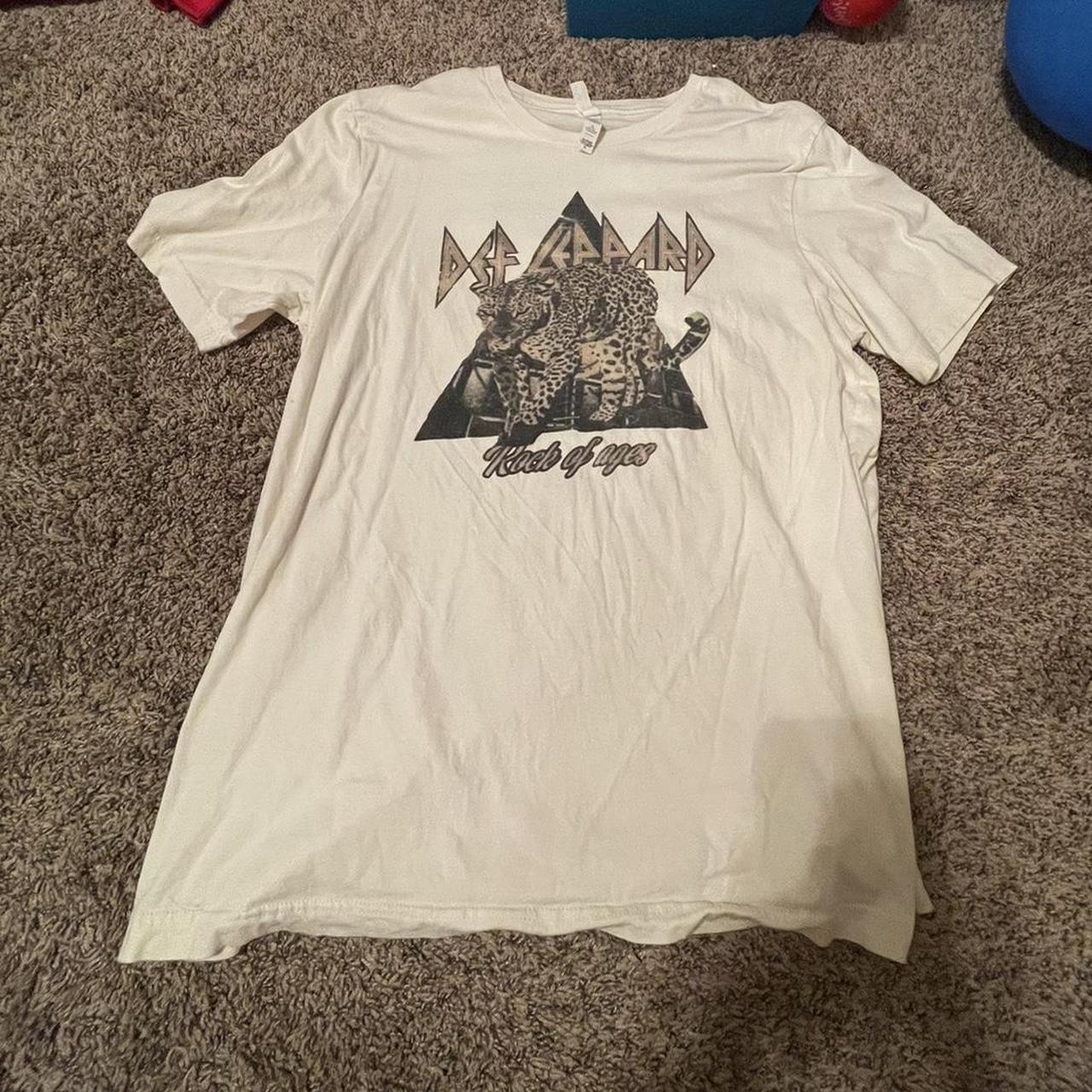 XL white band tee - Depop