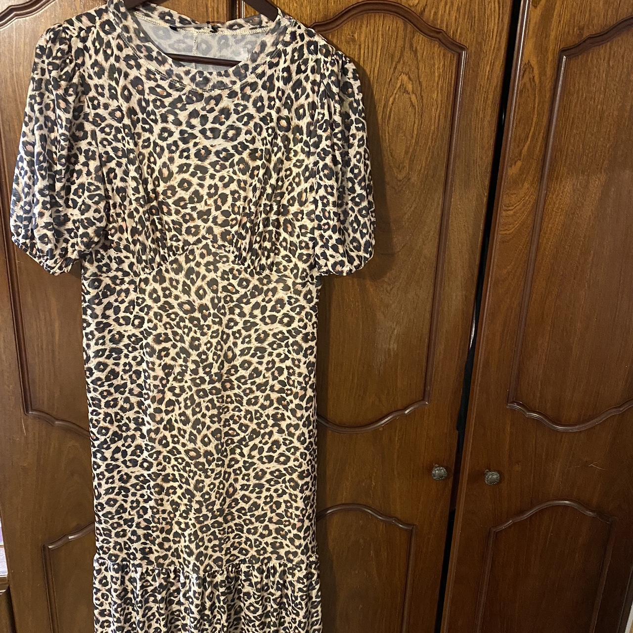 Asda Leopard print midi dress with internal Depop - Main Image