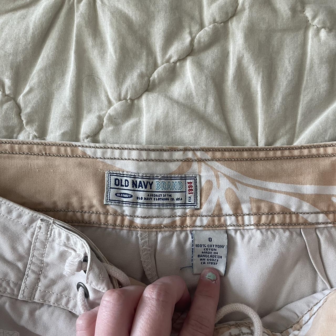 Old Navy Women's Cream Skirt | Depop