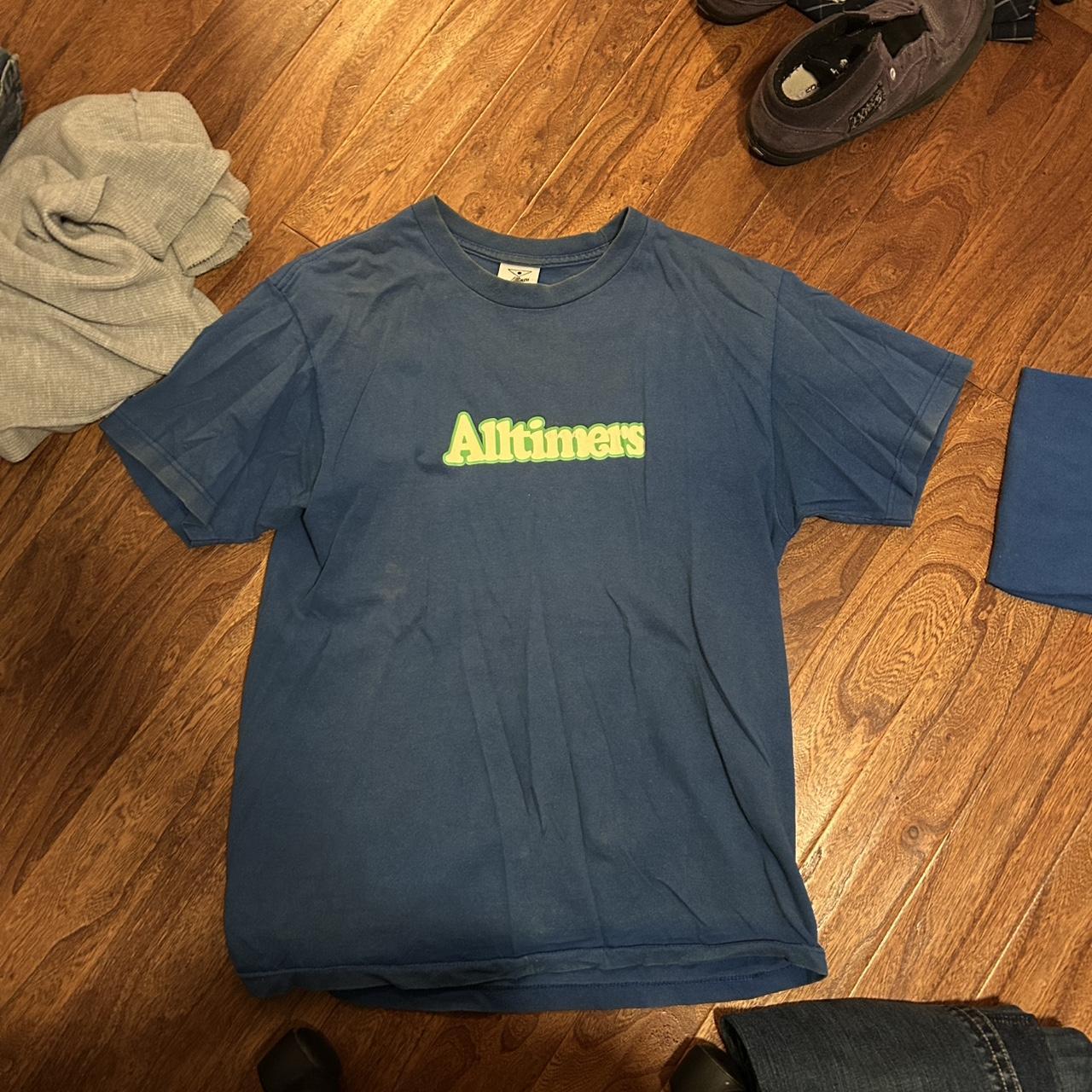 item listed by lucaspani