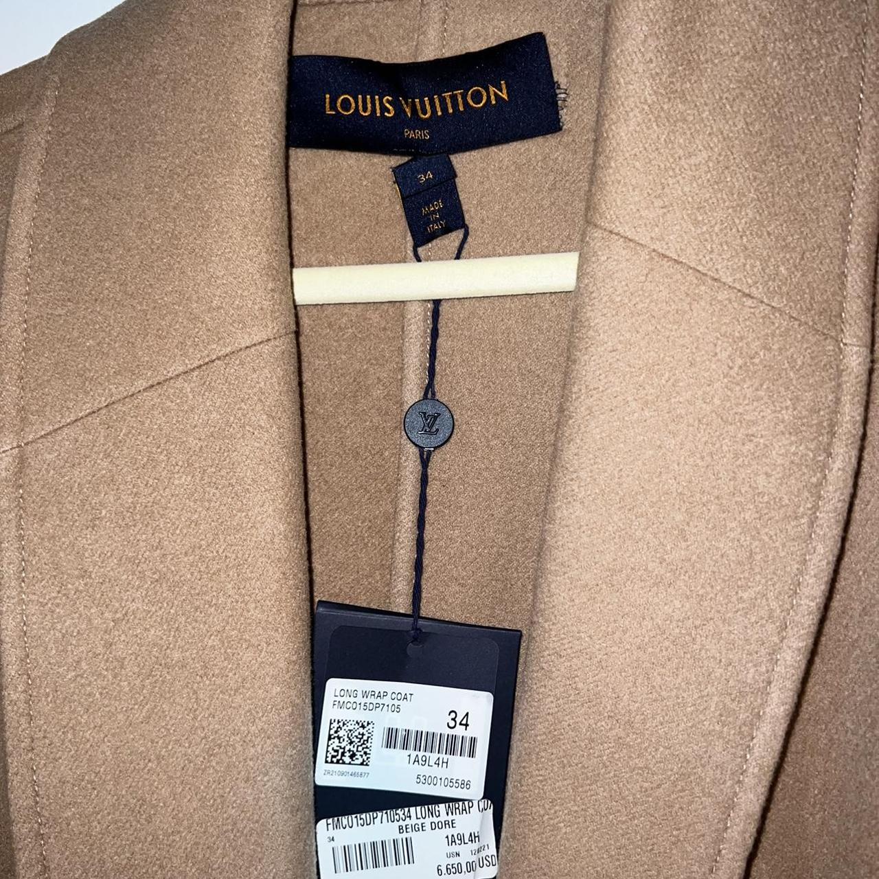 OUT OF STOCK AT LV! LOUIS VUITTON DOUBLE FACE ROBE - Depop