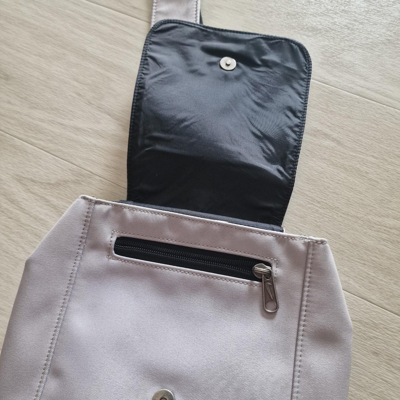 Vintage Nike side bag / cross body bag in excellent... - Depop